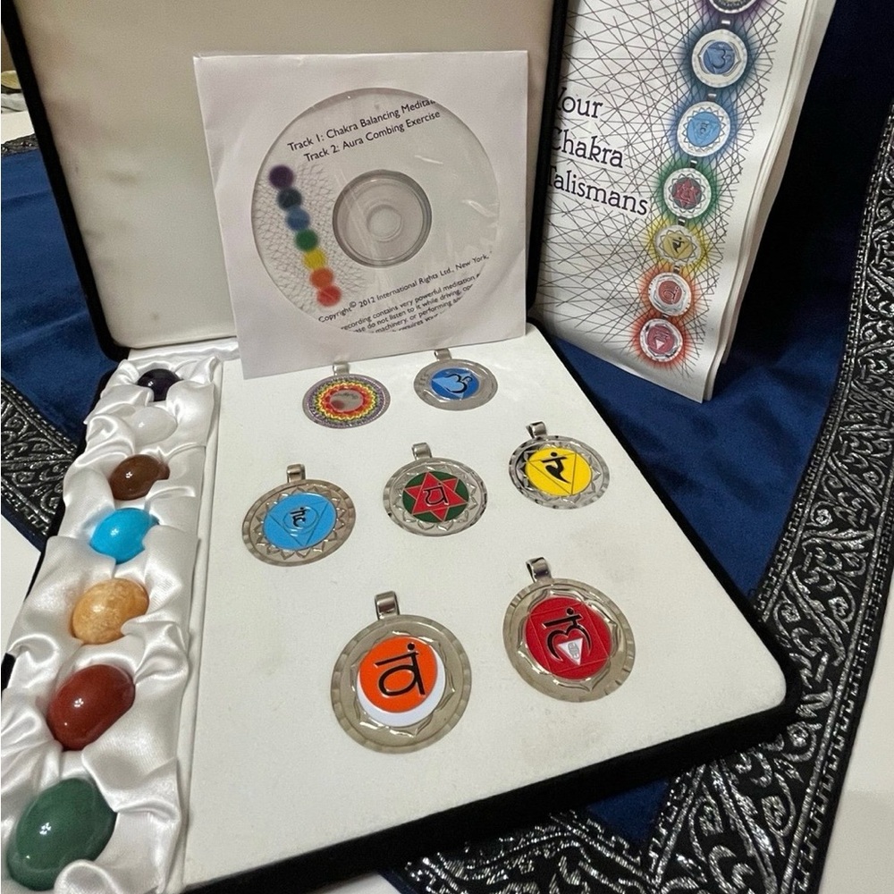 Chakra Balancing Meditation and Aura Combing Exercise Crystal Talismen & Spheres